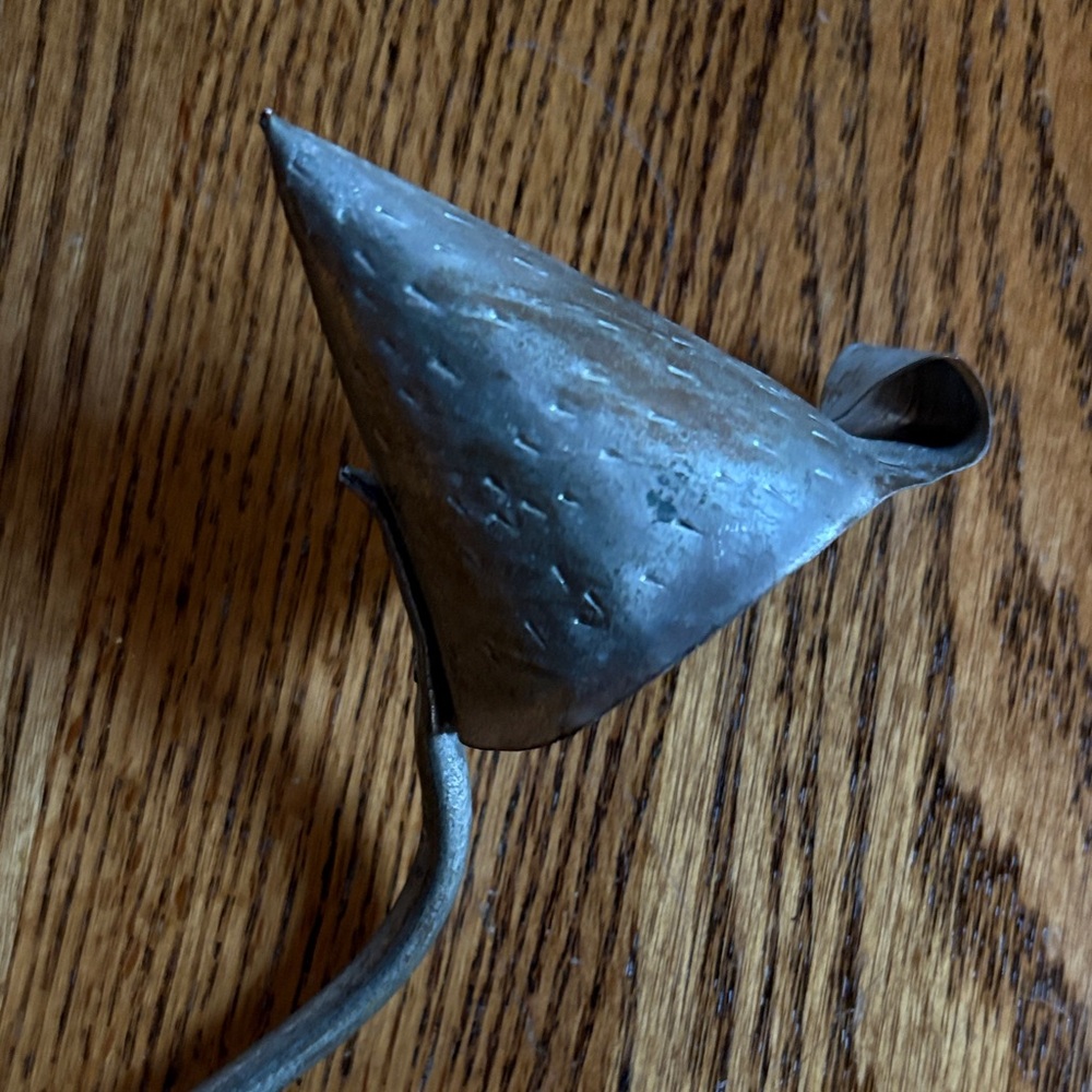 Candle Snuffer Silver Metal pewter?